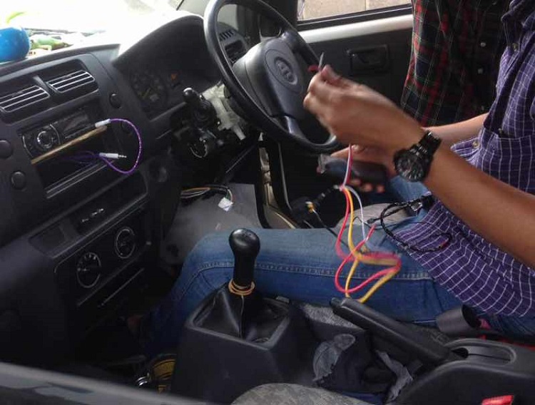cara memasang gps di mobil